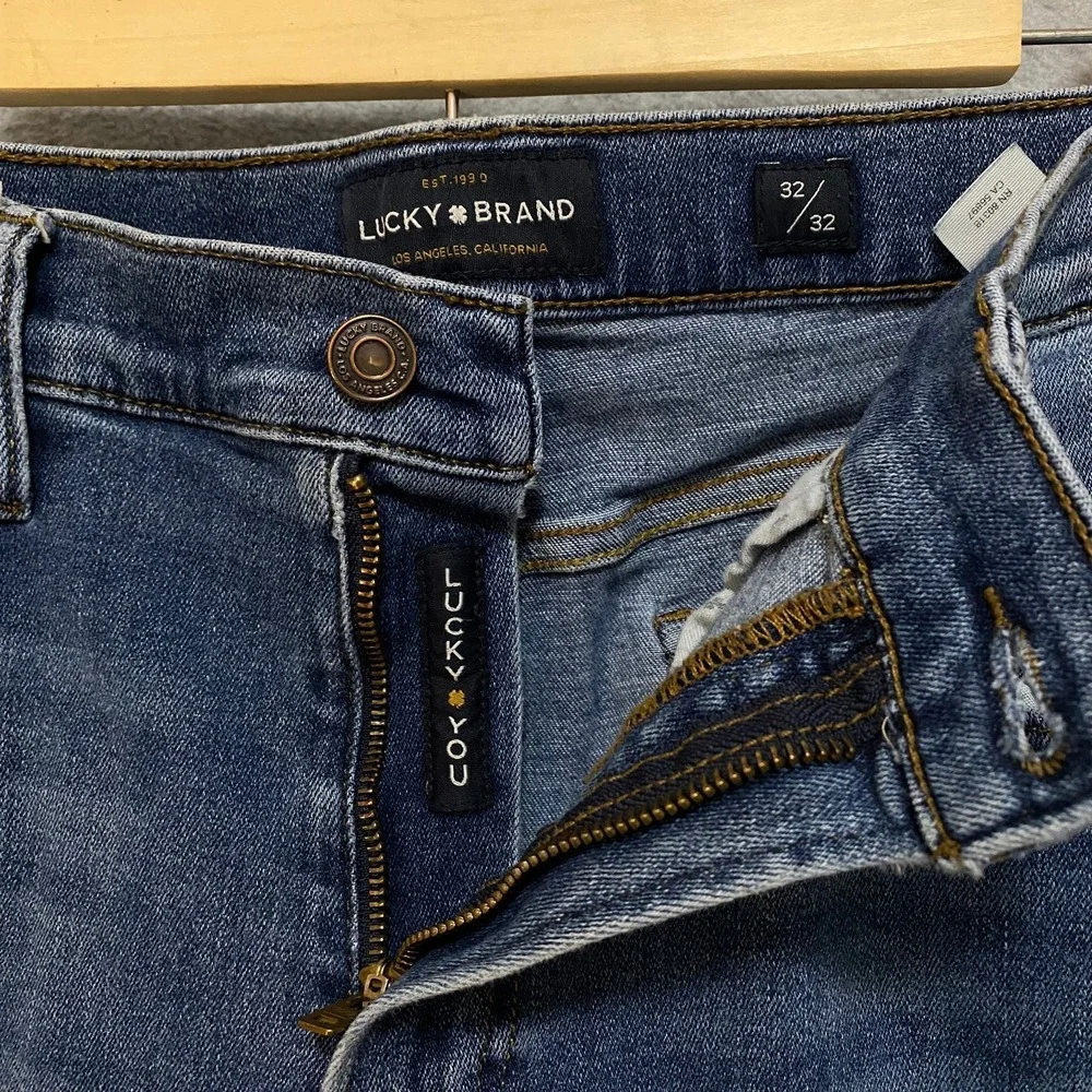 LUCKY BRAND Men's 32x32 Jeans Blue Medium Wash Distressed Slim Straight Denim